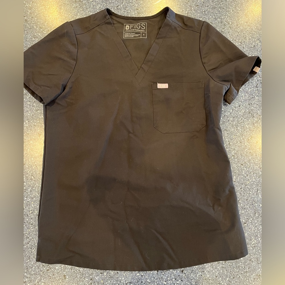 Figs small black scrub top